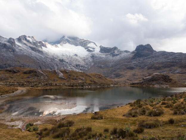 Portachuelo de Llanganuco